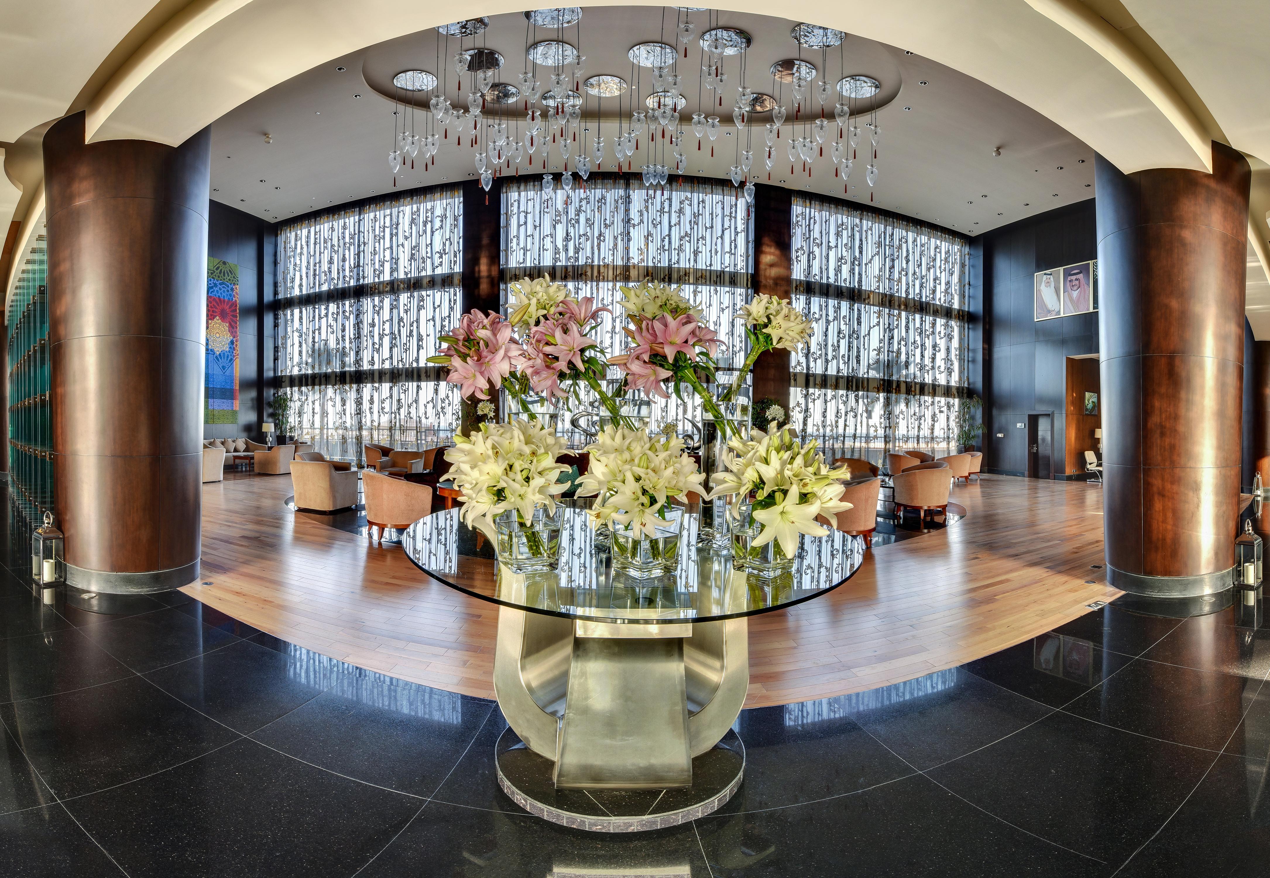 Hotel Sofitel Al Khobar The Corniche Zewnętrze zdjęcie The lobby of the hotel