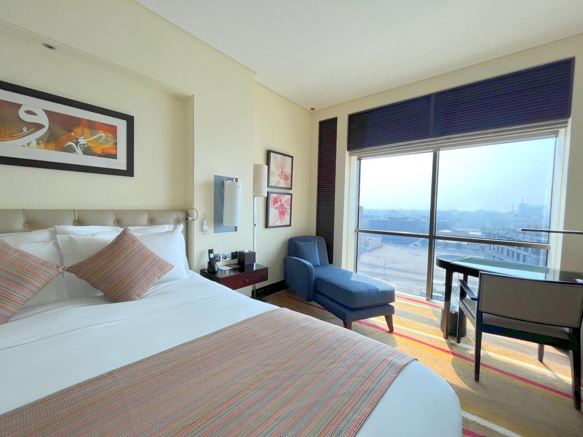 Hotel Sofitel Al Khobar The Corniche Zewnętrze zdjęcie A room at the Taj Bengal