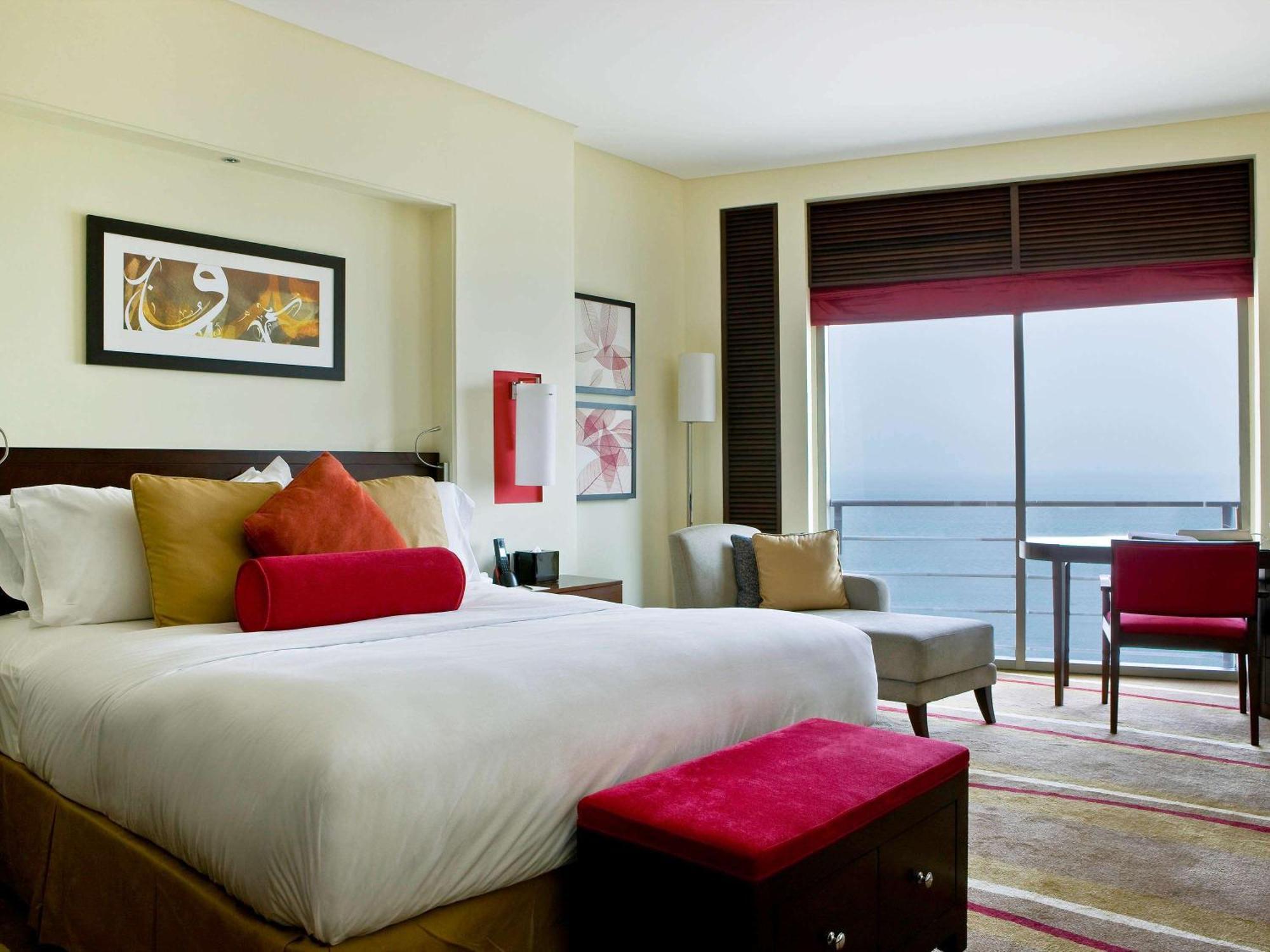 Hotel Sofitel Al Khobar The Corniche Zewnętrze zdjęcie A guest room at the hotel