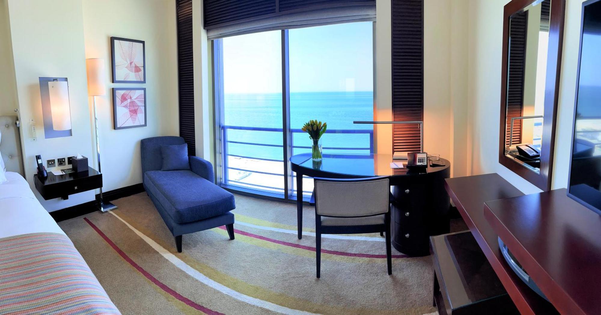 Hotel Sofitel Al Khobar The Corniche Zewnętrze zdjęcie A room at the Jumeirah Beach Hotel